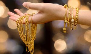 Gold price hits new high